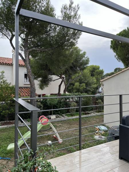 Pergola en acier sur mesure à Cassis